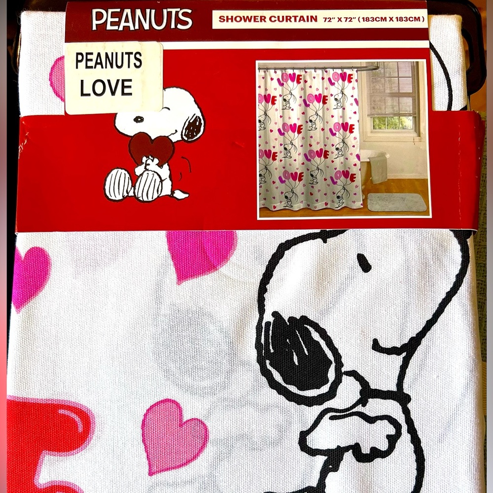 Peanuts snoopy valentine shower curtain